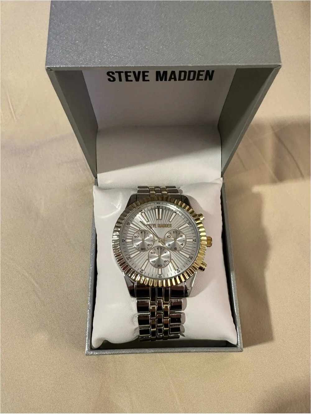 BRAND NEW Steve Madden Silver & Gold Tone Chronograph Style Bracelet Watch